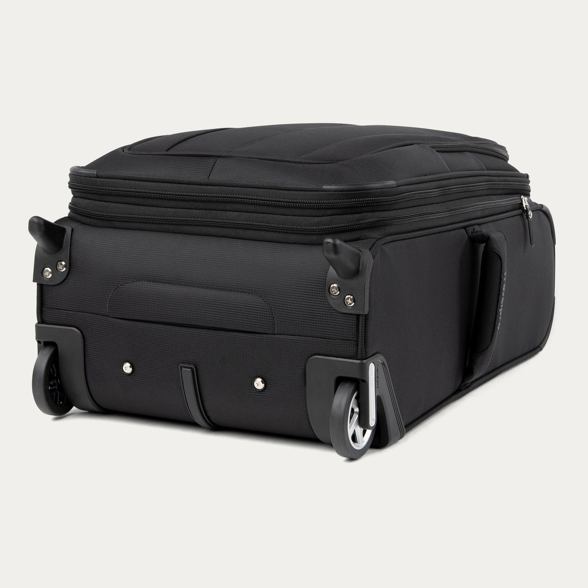 Maxlite® 5 Carry-On Rollaboard®