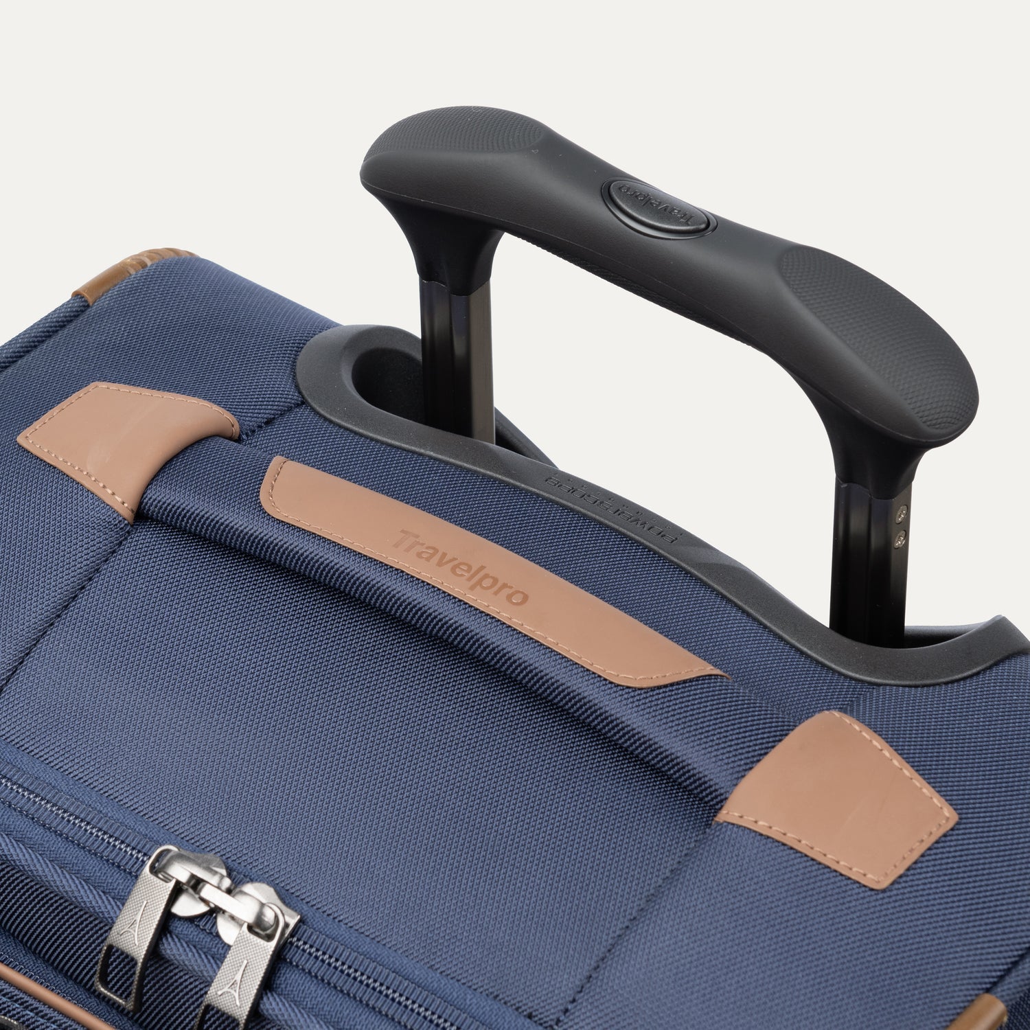 Crew™ Classic Carry-On / Medium Check-In Set
