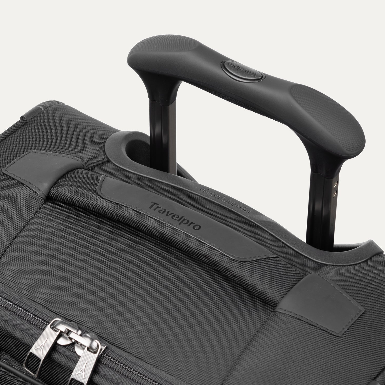 Crew™ Classic Carry-On / Large Check-In Set
