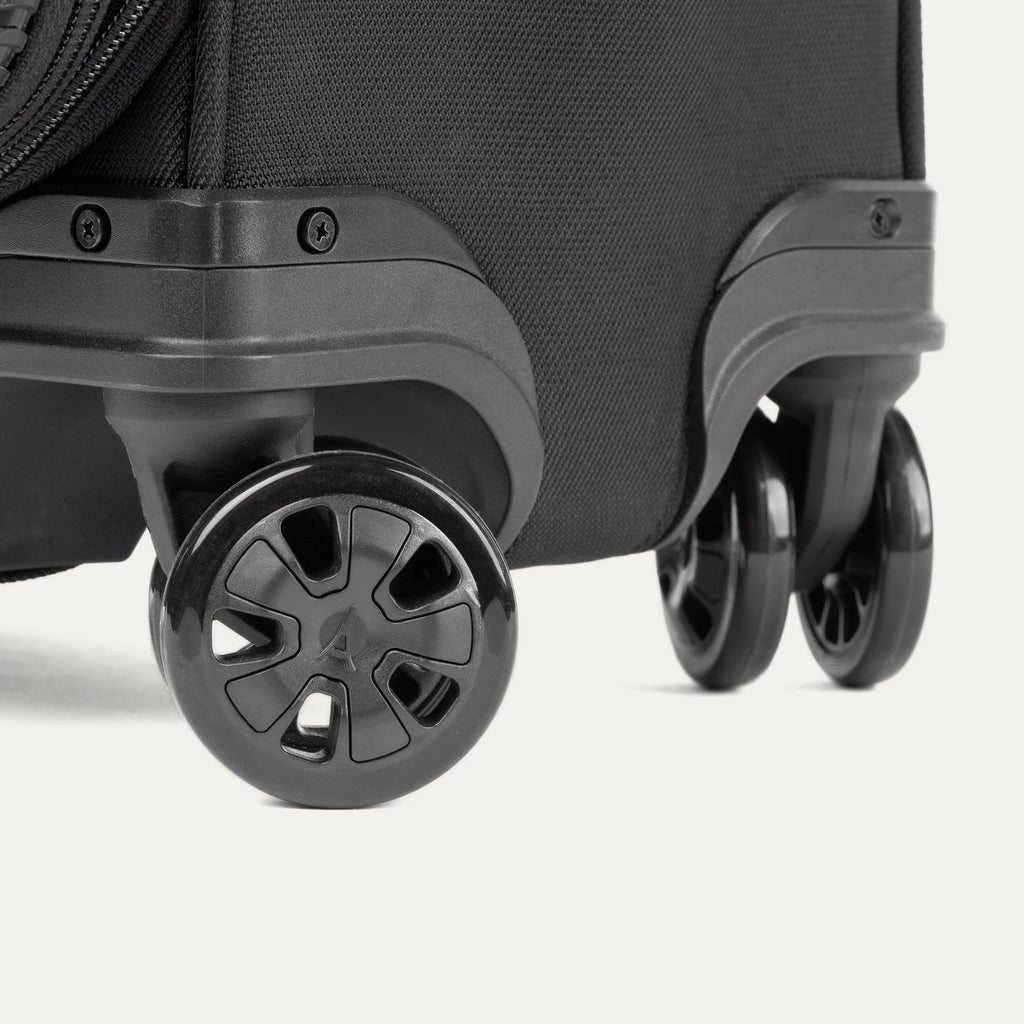 Crew™ Classic Carry- On / Medium / Large Set