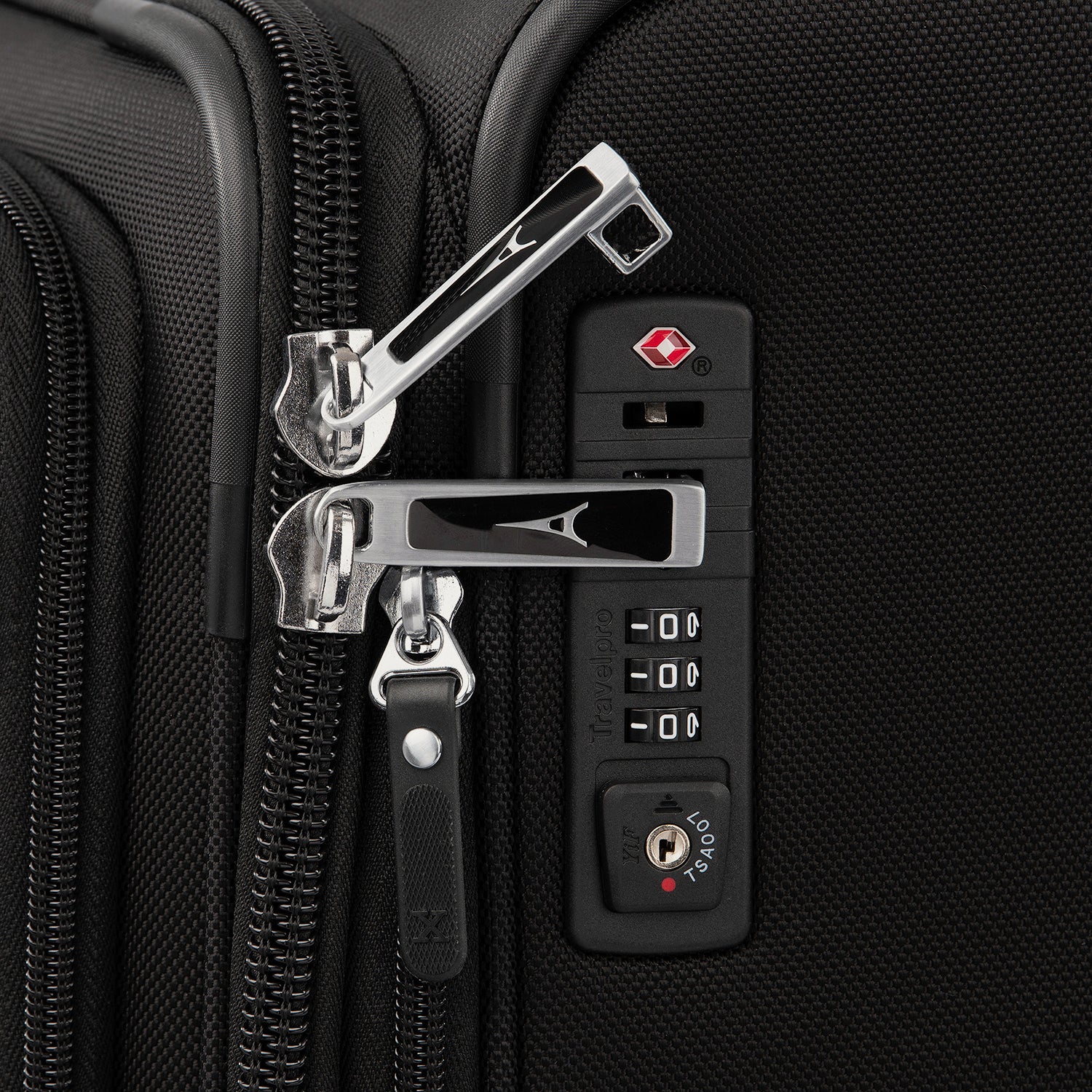 Platinum® Elite Carry-On / Medium Check-In Set