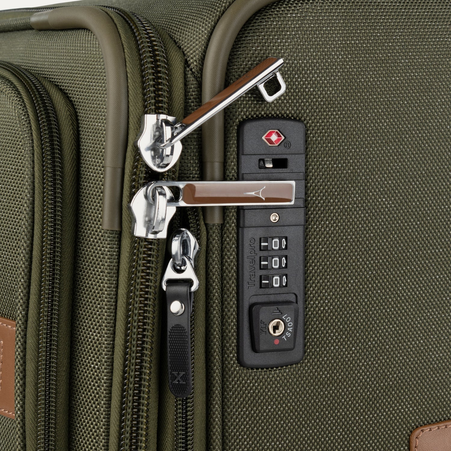 Platinum® Elite Carry-On / Medium Check-In Set