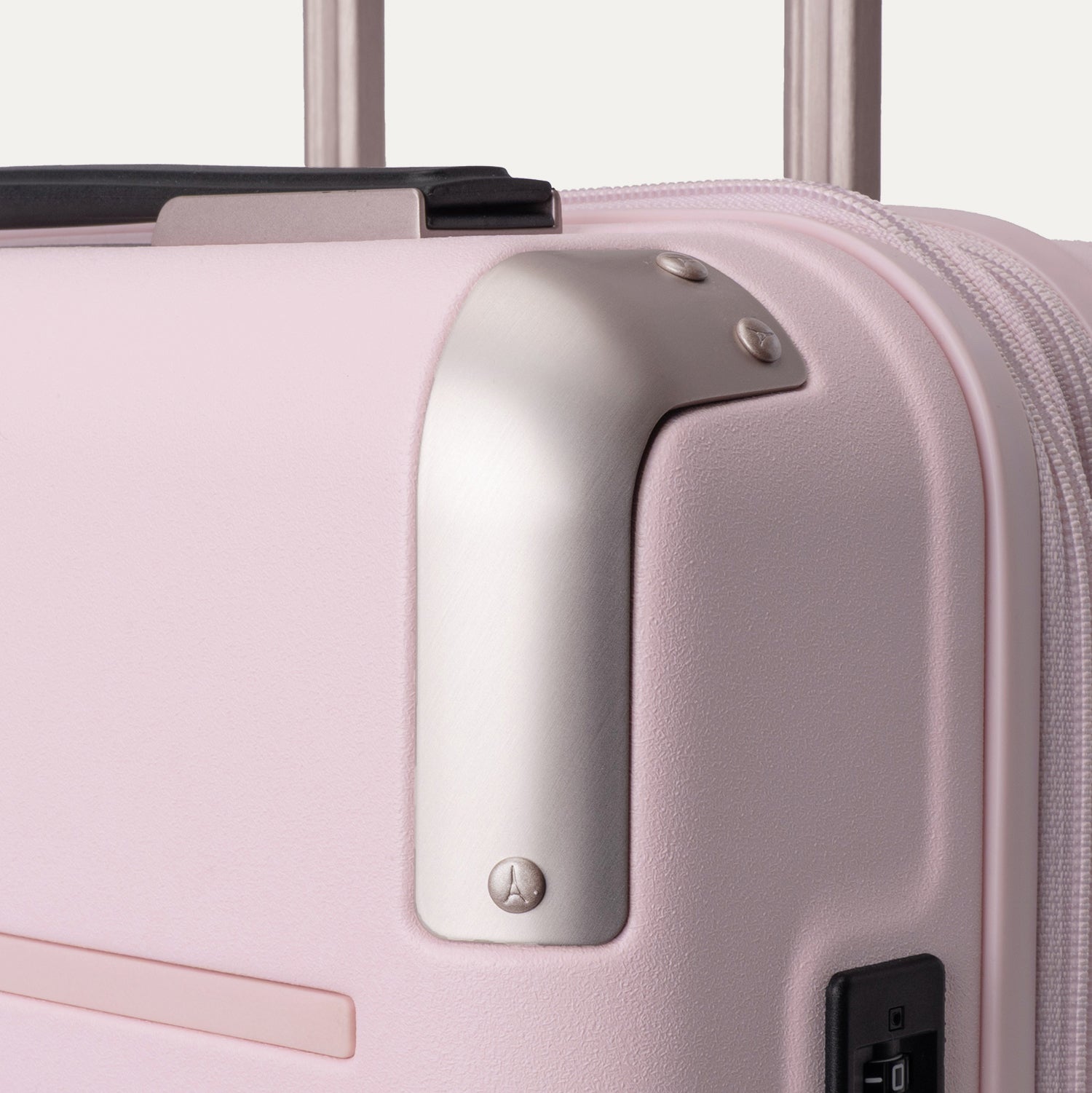 Platinum® Elite Carry-On Hardside Spinner