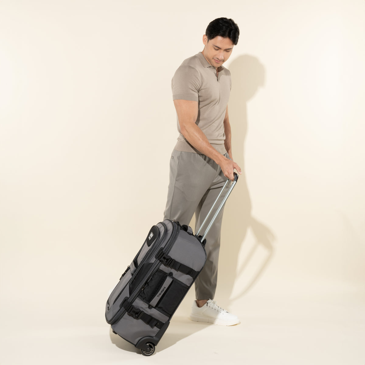 Bold™ By Travelpro® Medium Check-In Rollaboard®