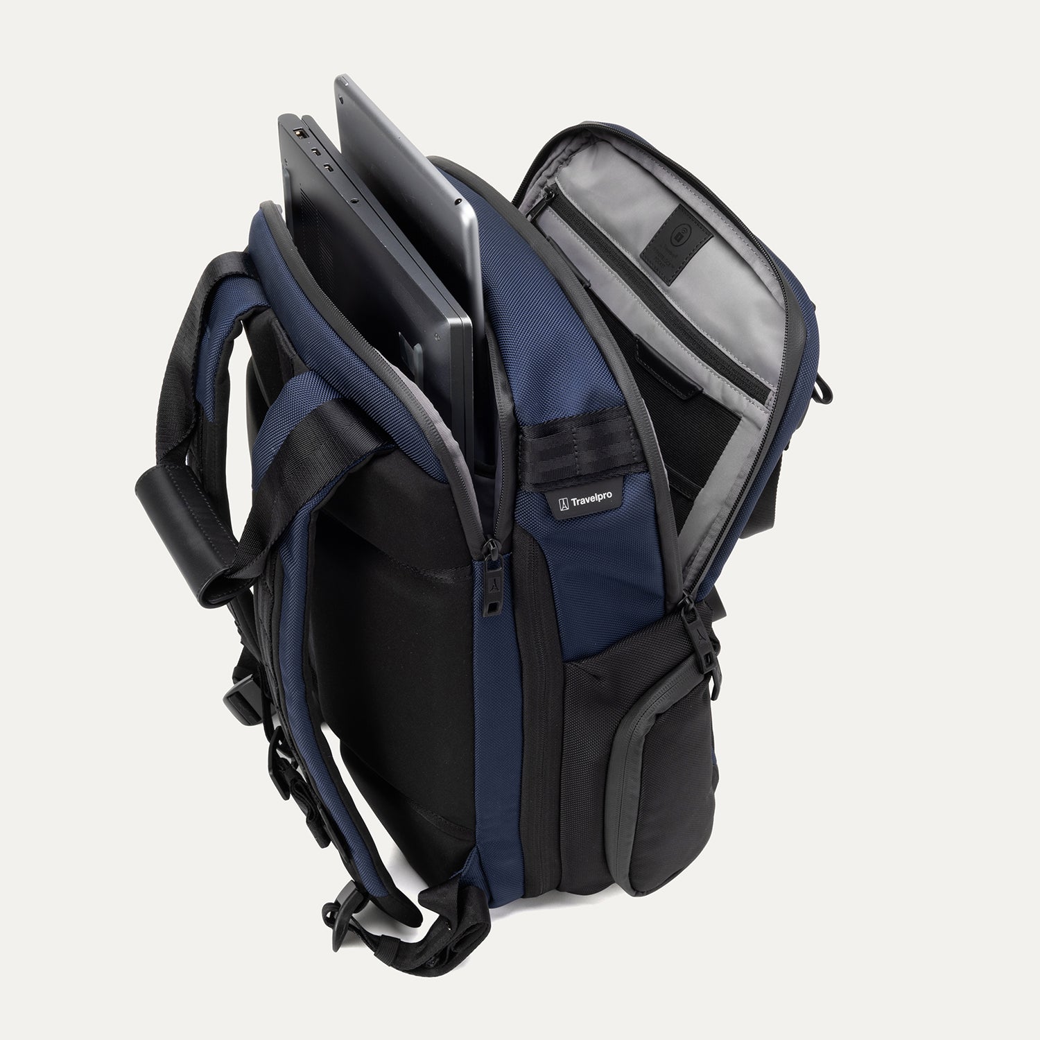 Altitude™ Medium Expandable Laptop Backpack 25-30L - Final Sale