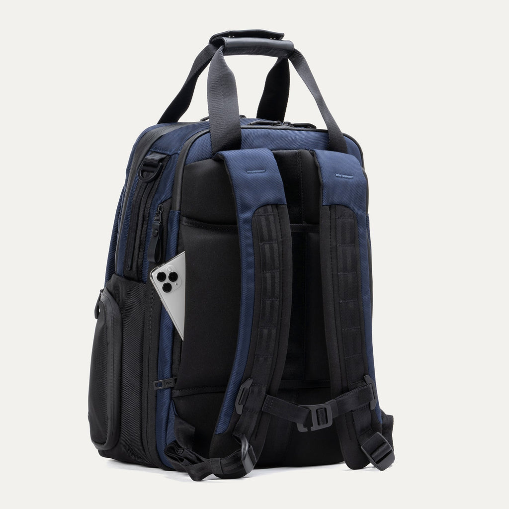 Altitude™ Medium Expandable Laptop Backpack 25-30L - Final Sale