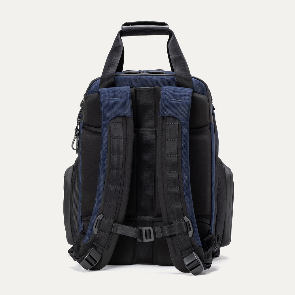 Altitude™ Medium Expandable Laptop Backpack 25-30L - Final Sale
