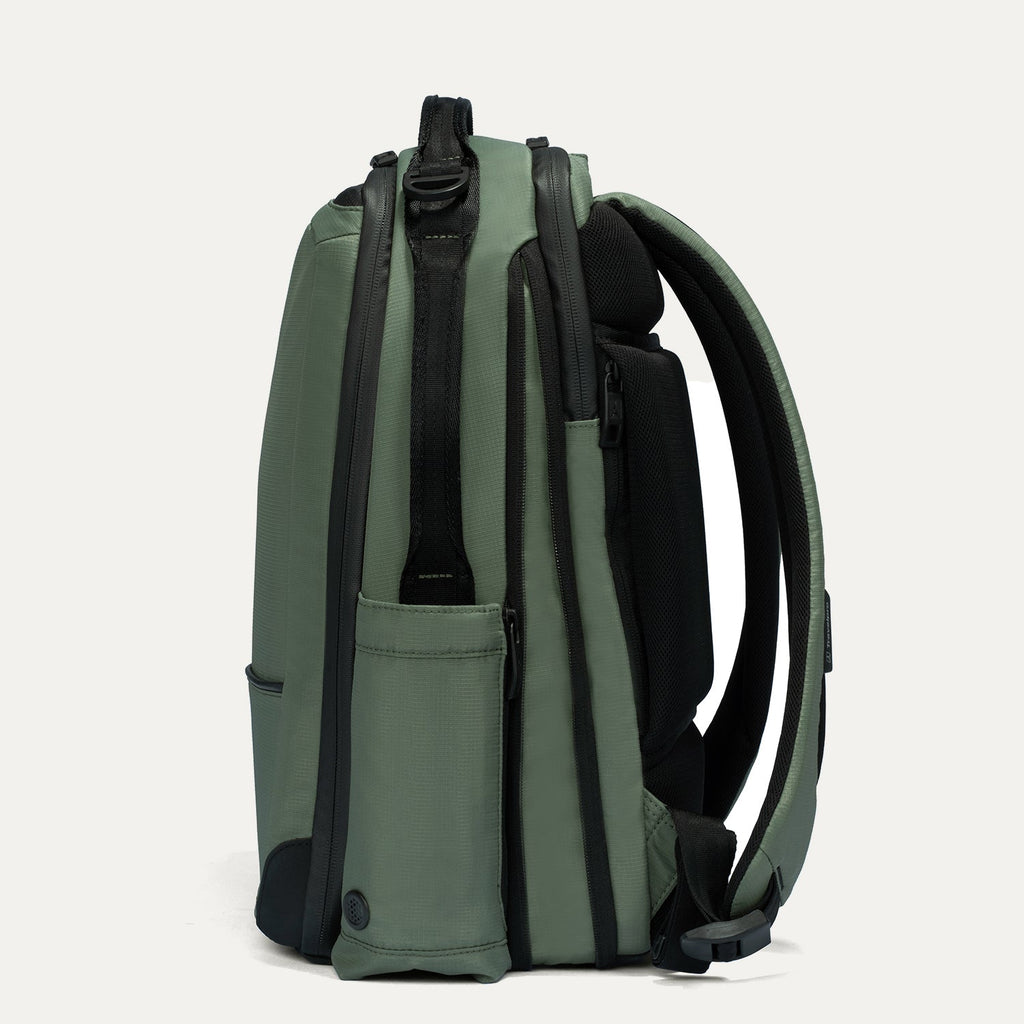 Altitude™ Slim Expandable Laptop Backpack 20-24L - Final Sale