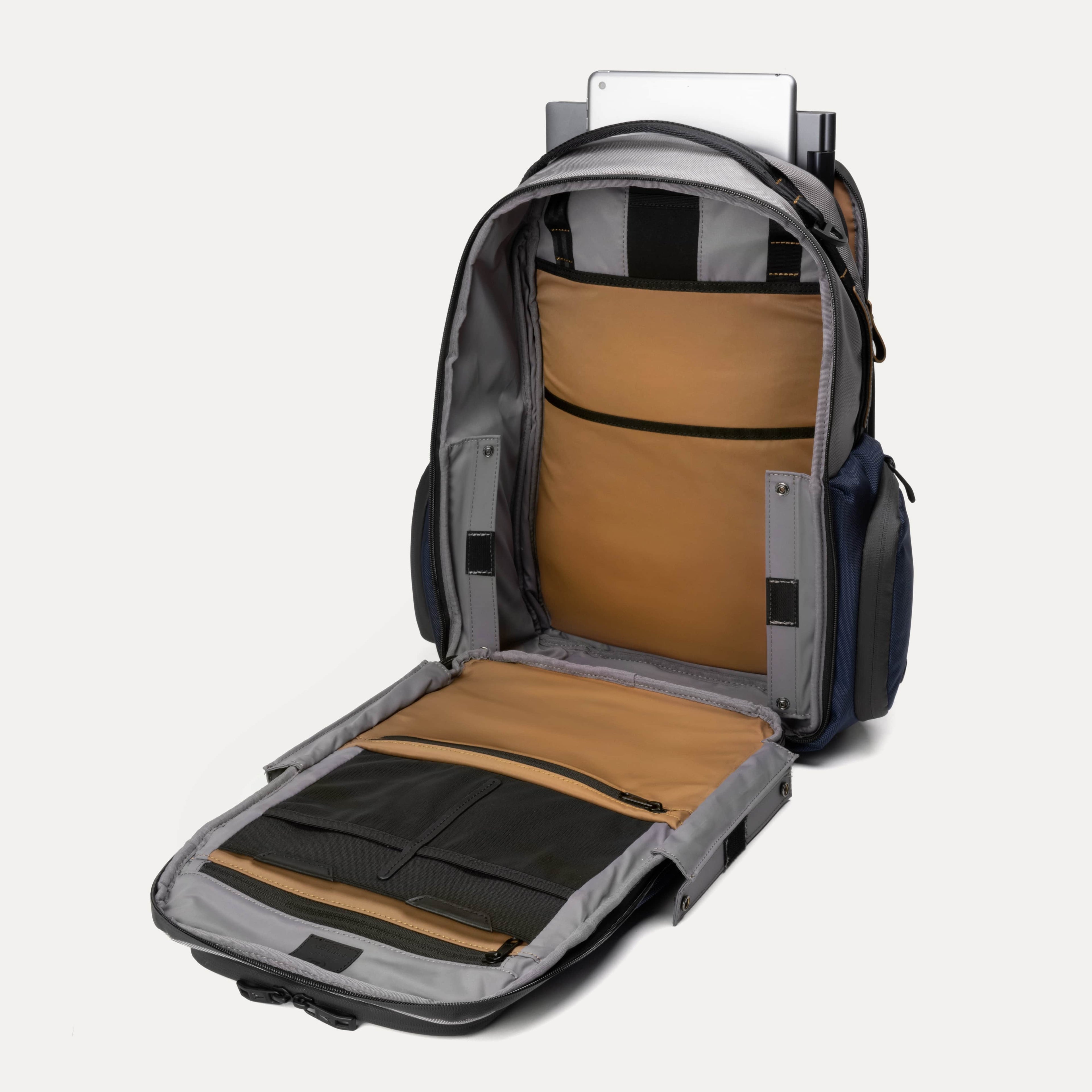 Altitude™ Large Expandable Laptop Backpack 30-36L