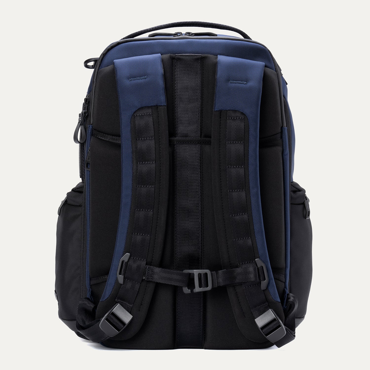 Versapack+ Medium Check-in Spinner / Travelpro® Altitude™ Large Backpack Set