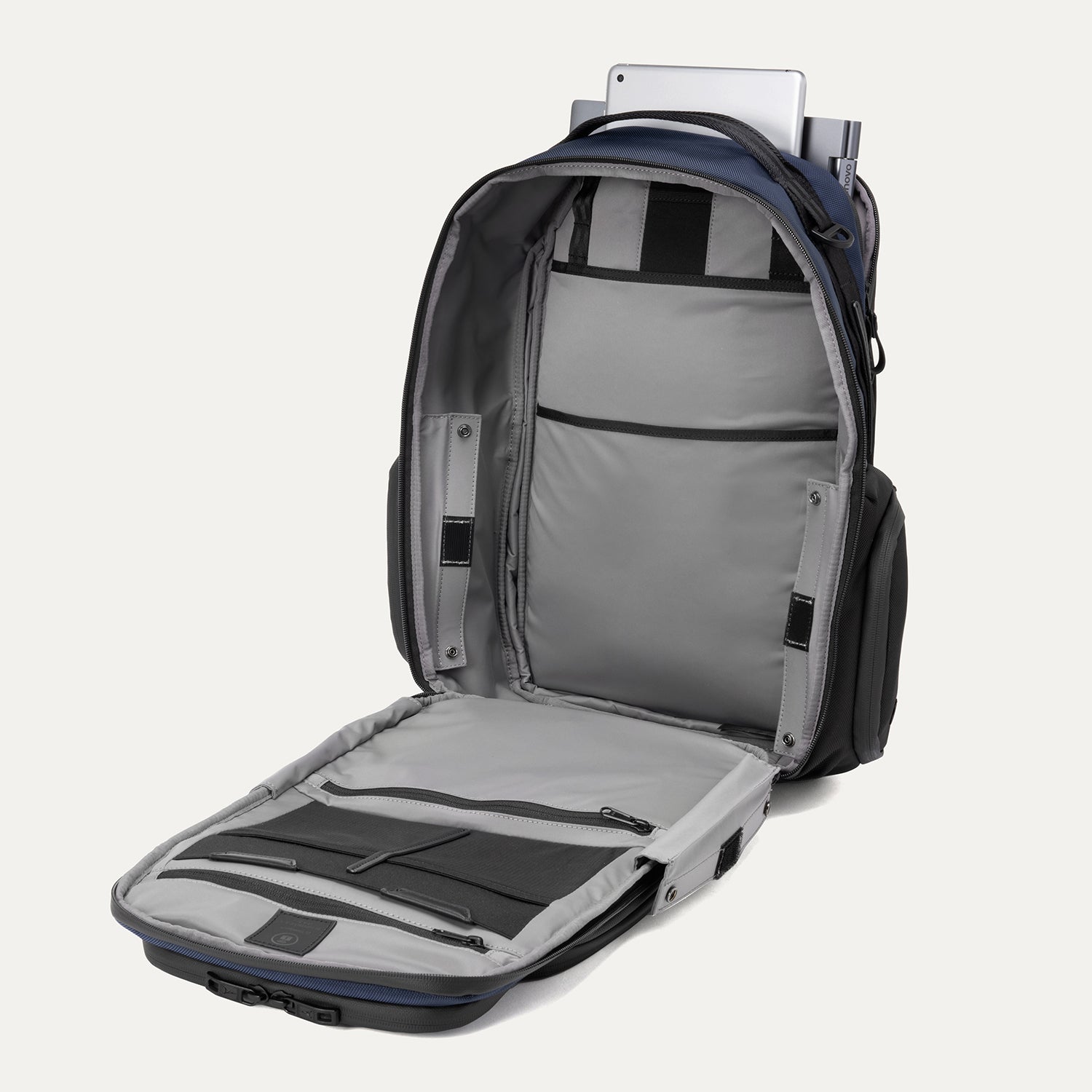 Versapack+ Carry-on Spinner / Travelpro® Altitude™ Large Backpack Set