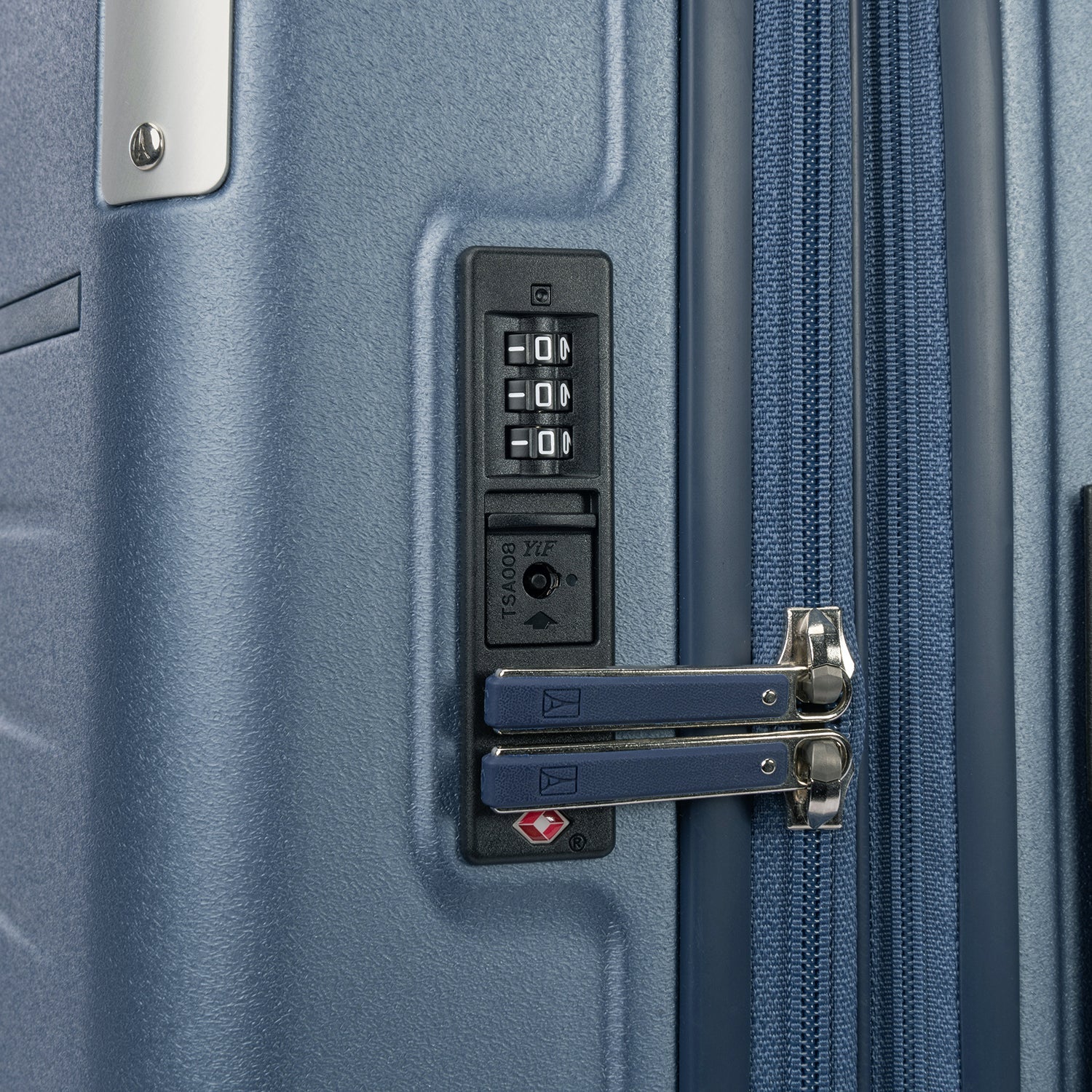 Platinum® Elite Large Check-In Hardside Spinner