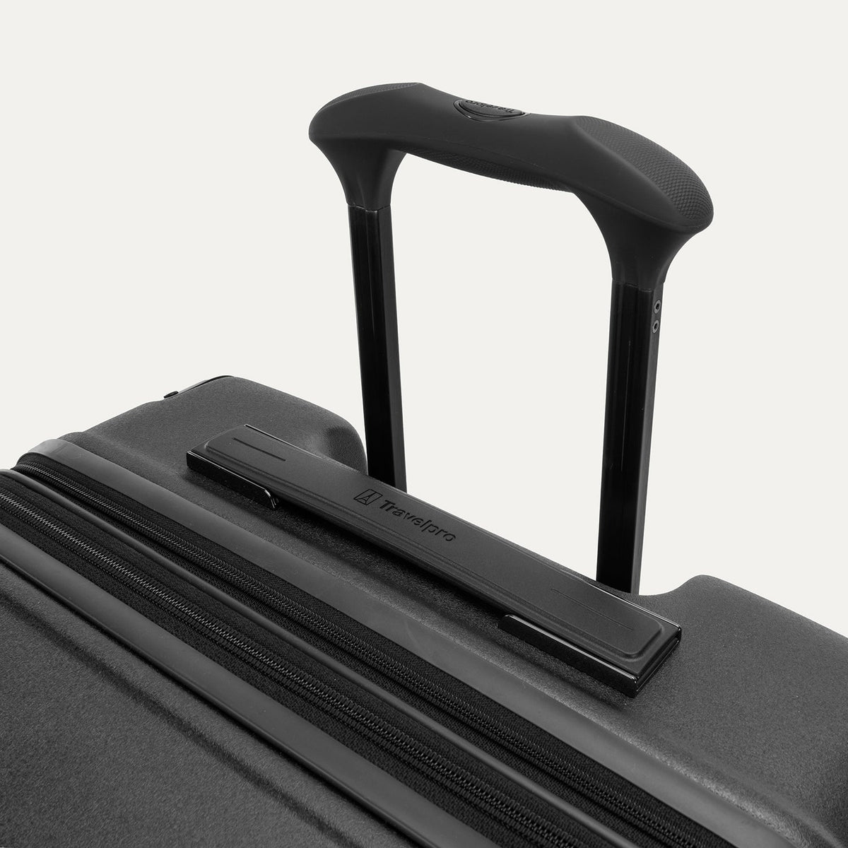 Platinum® Elite Medium Check-In Hardside Spinner
