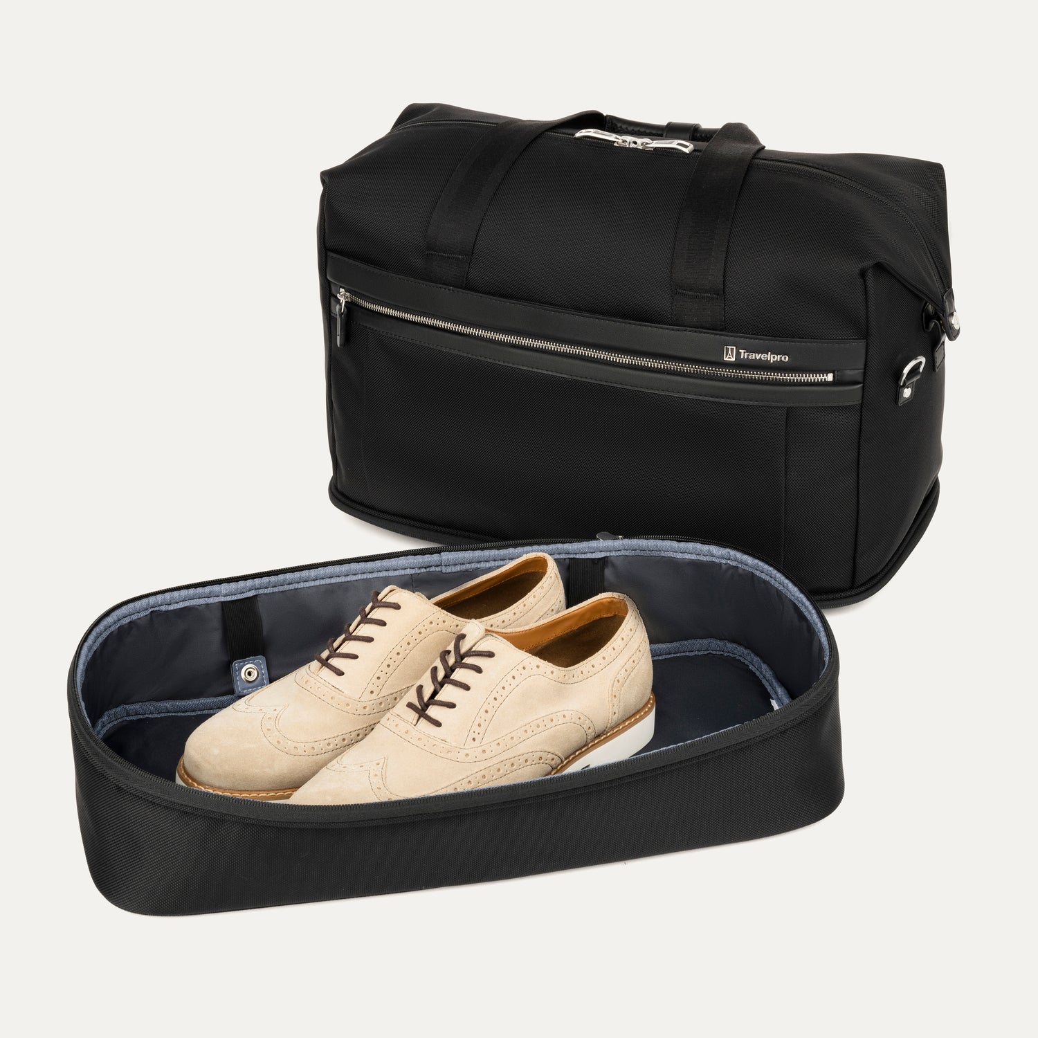 On the Move - Platinum® Elite Weekender Bag / Medium Check-In Set